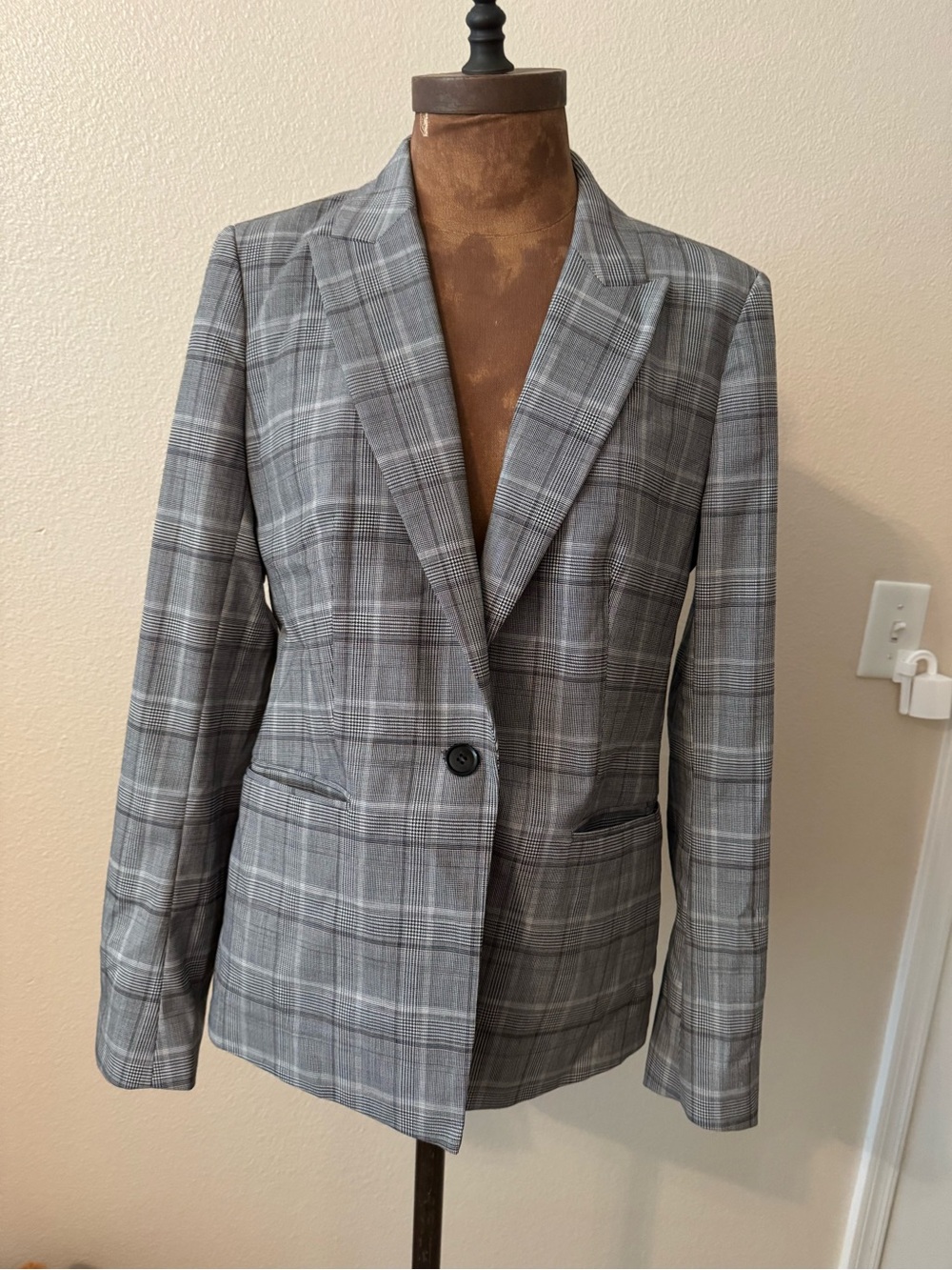 Reiss Gray Plaid Single-Button Blazer